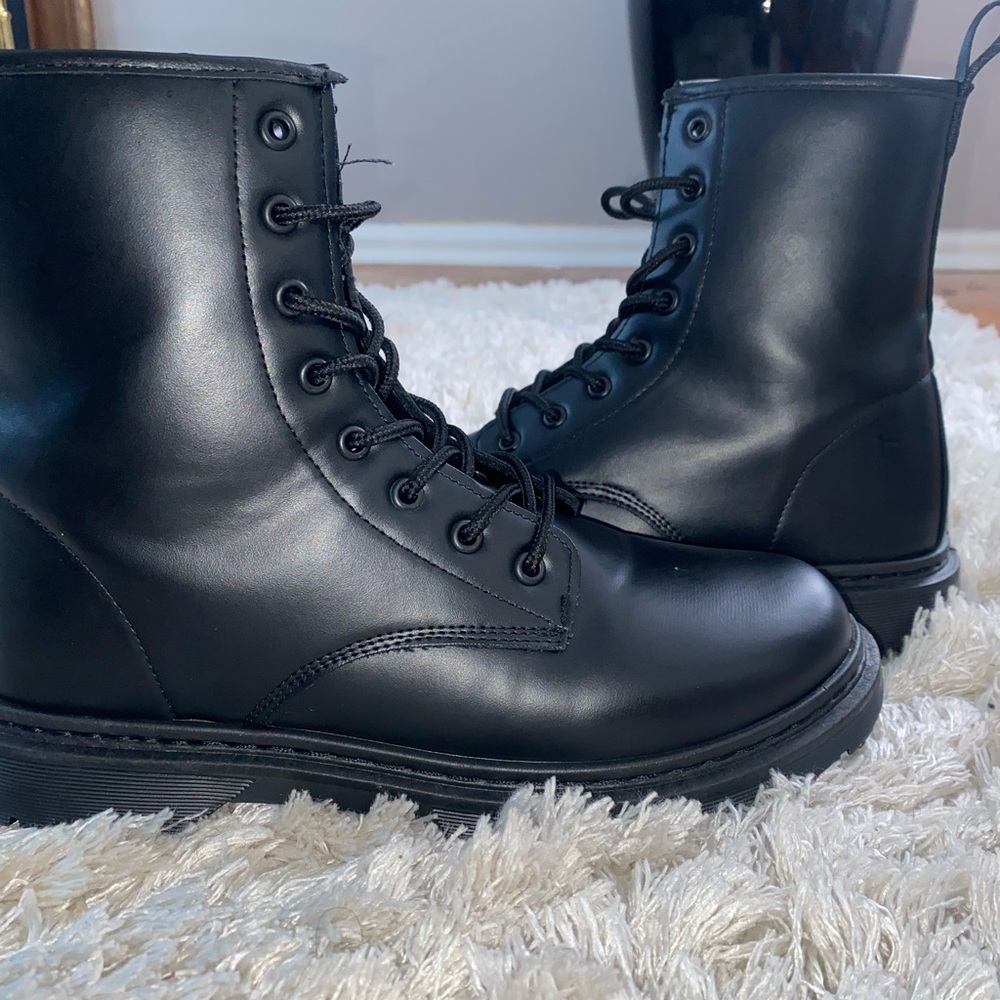 Women Vegan Leather Lace Up Lug Combat Dual Closure Boot